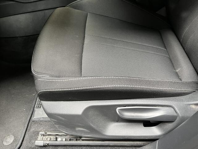 Skoda OCTAVIA Combi 1.0 e-TSI Sport Business / AUTOMAAT/ ELEKTR. TREKHAAK/ GARANTIE TM 06-2027/ NAVI/ PARK. SENSOREN/ RIJ-MODI/ CLIMA/ DIGITAL DASH/ SMARTLINK/ DAB/ LED/ CRUISE