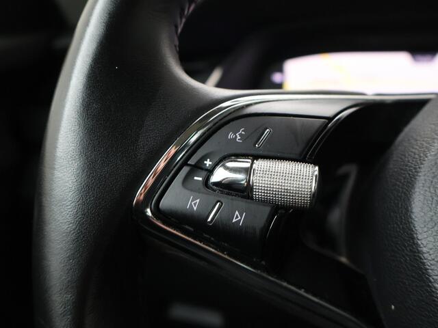 Skoda OCTAVIA Combi 1.0 TSI Business Edition | 110 PK | Panoramadak | Navigatiesysteem Columbus | Achteruitrijcamera |