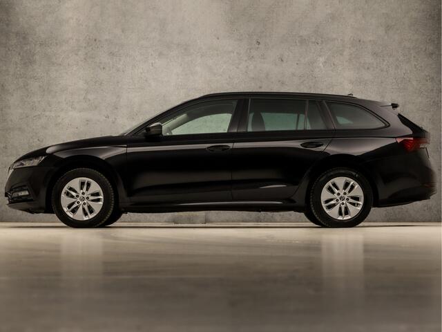Skoda OCTAVIA Combi 1.0 TSI Sport (VIRTUAL COCKPIT, APPLE CARPLAY, GROOT NAVI, GETINT GLAS, SPORTSTOELEN, LED KOPLAMPEN, KEYLESS, DAB+, NIEUWSTAAT)