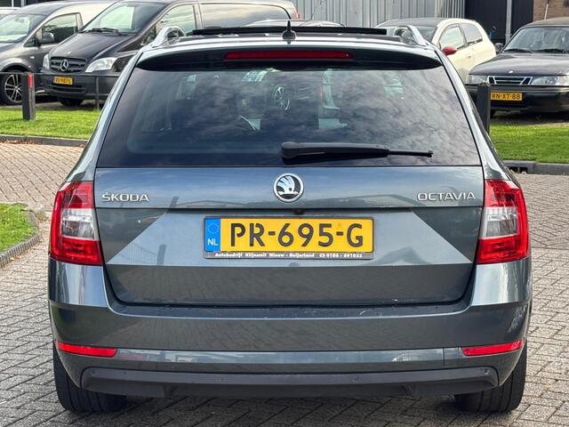 Skoda OCTAVIA 1.0 TSI 2017 Panoramadak Automaat
