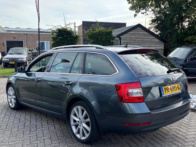Skoda OCTAVIA 1.0 TSI 2017 Panoramadak Automaat