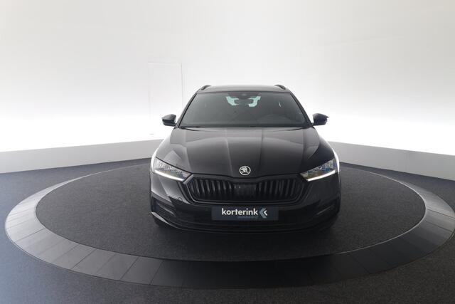 Skoda OCTAVIA Combi 1.0 e-TSI Sport Business | ACC | Stuur verwarming