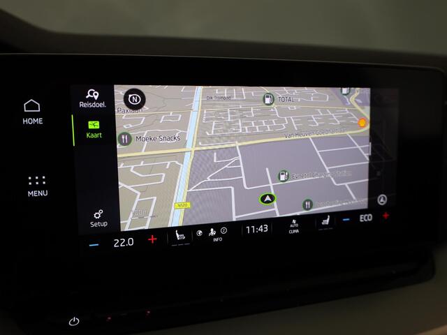 Skoda OCTAVIA Combi 1.4 TSI iV PHEV Style 204 pk Automaat (DSG) | Navigatie | Parkeersensoren | Autom. airco (3 zones) | Elektr. voorstoelen met memory | Stoelverwarming v/a | Head-up display |