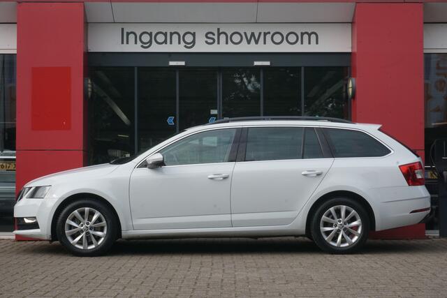 Skoda OCTAVIA Combi 1.0 TSI Greentech Ambition Business | Origineel NL | Automaat | Cruise Control | PDC | Climate Control | Navigatie | Trekhaak |