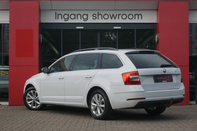 Skoda OCTAVIA Combi 1.0 TSI Greentech Ambition Business | Origineel NL | Automaat | Cruise Control | PDC | Climate Control | Navigatie | Trekhaak |