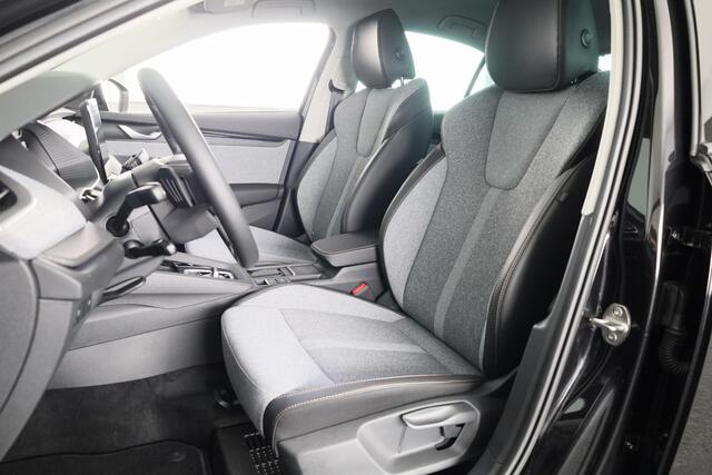 Skoda OCTAVIA Business Edition 1.5 TSI M-HEV 115pk DSG | Private lease vanaf 731,-- | Parkeercamera | 17 inch Lichtmetalen velgen | Verwarmbare voorstoelen | 13 inch display | Adaptieve Cruise Control