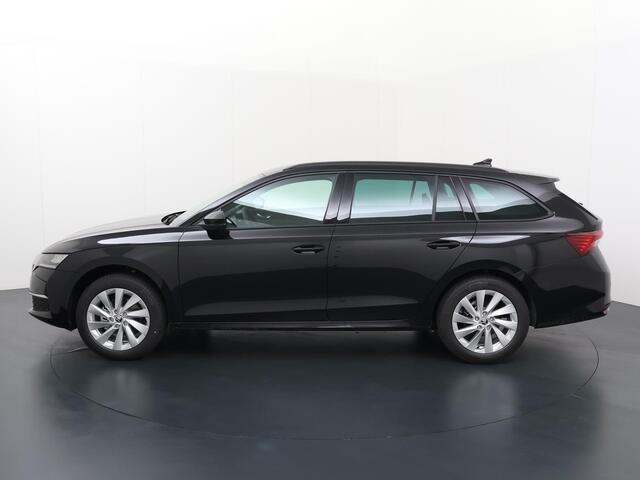 Skoda OCTAVIA Combi First Edition 1.5 TSI 115 pk DSG | Automaat | El. achterklep | Navigatie | 17'' Lichtmetalen velgen |