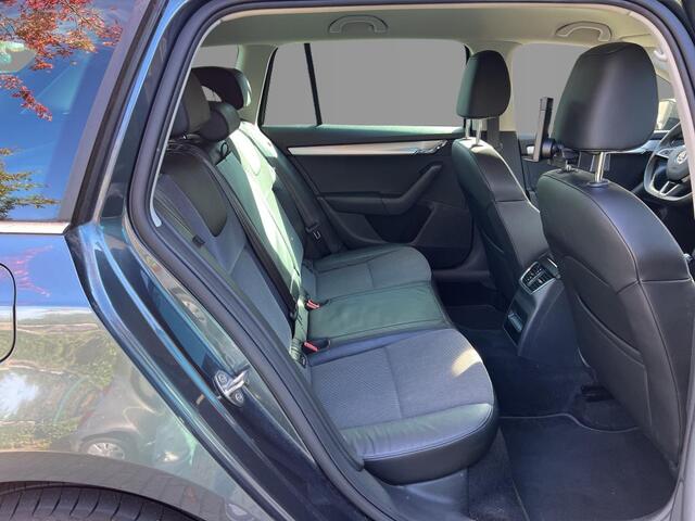 Skoda OCTAVIA Combi 1.0 TSI 116pk Business Edition / Navigatie / Stoelverwarming / 17 inch l.m. velgen