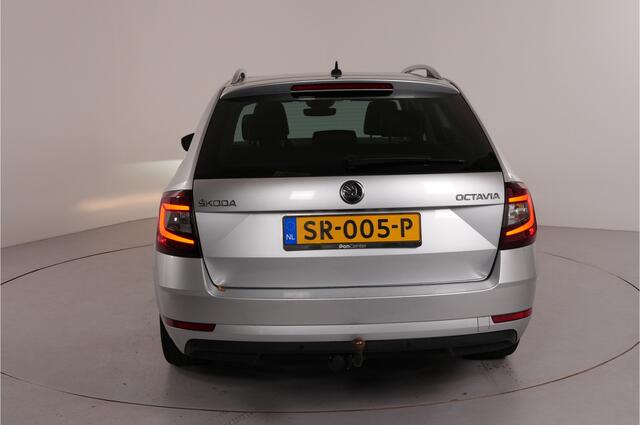 Skoda OCTAVIA Combi 1.5 TSI Greentech Style | Trekhaak | Panorama | Leder | Lane | Adapief | Led