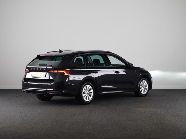 Skoda OCTAVIA Combi 1.5 TSI MHEV Business Edition 115pk DSG | Facelift | Verlengde Garantie | Trekhaak wegklapbaar | Carplay | Achteruitrijcamera | Elek inklapbare buitenspiegels | Elek bedienbare achterklep |