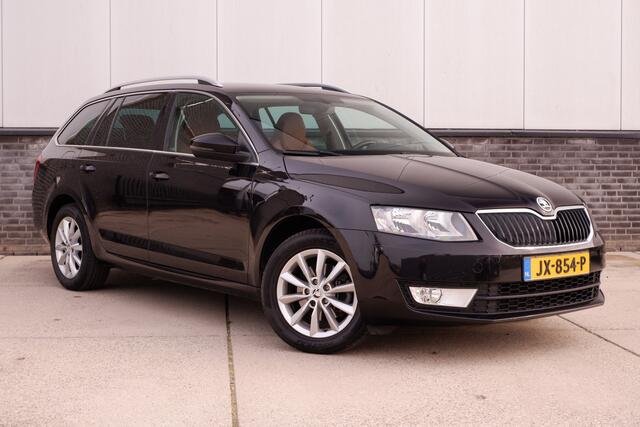 Skoda OCTAVIA Combi 1.0 TSI Greentech Ambition Business | Trekhaak | Leder | Navi | Climate