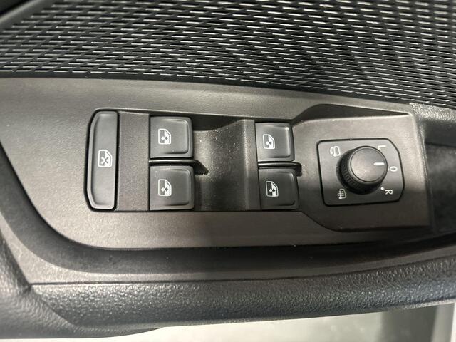 Skoda OCTAVIA Combi 1.0 e-TSI 110pk DSG Business Edition Plus · Apple/Android Car Play · Navigatie · Dodehoek Detectie · Elek. Achterklep · P-Sensoren · Getint Glas · 17'' Inch · Garantie t/m 27-07-2027 of 100.000km