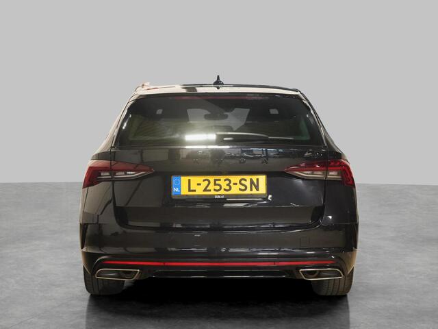 Skoda OCTAVIA Combi 2.0 TSI RS 245 Business | Pano | Trekhaak