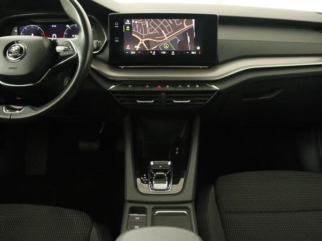 Skoda OCTAVIA 1.0 e-TSI Business Edition | Trekhaak | Adaptive cruise | Carplay | Navigatie | Stuurverwarming | Parkeerhulp | Digital Cockpit | Full LED