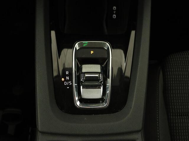 Skoda OCTAVIA 1.0 e-TSI Business Edition | Trekhaak | Adaptive cruise | Carplay | Navigatie | Stuurverwarming | Parkeerhulp | Digital Cockpit | Full LED