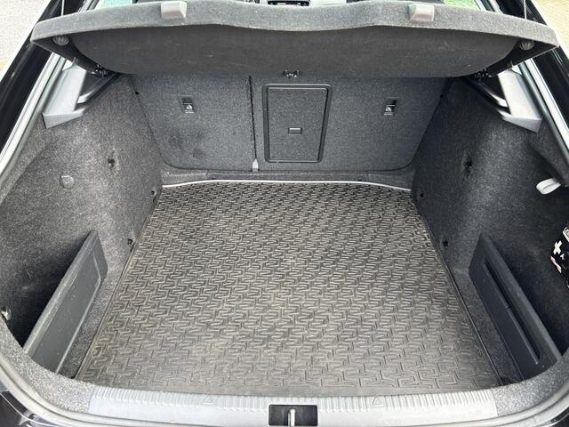 Skoda OCTAVIA 1.5 TSI Automaat Business Edition Trekhaak / Camera / Carplay