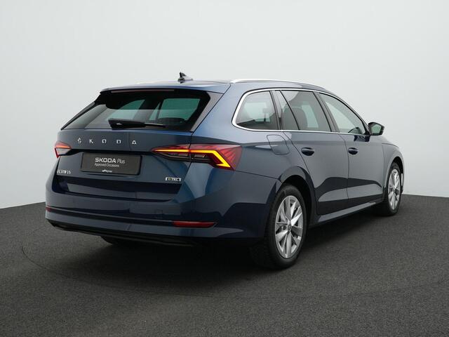 Skoda OCTAVIA Combi 1.5 e-TSI 150 pk DSG Business Edition Plus | Trekhaak | Stoelverwarming | Navigatie | Parkeersensoren voor/achter |