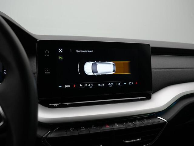 Skoda OCTAVIA Combi 1.5 e-TSI 150 pk DSG Business Edition Plus | Trekhaak | Stoelverwarming | Navigatie | Parkeersensoren voor/achter |