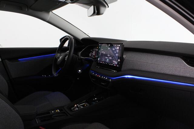 Skoda OCTAVIA Combi 1.5 TSI MHEV Business Edition Plus Trekhaak/Camera/Adapt. Cruise...