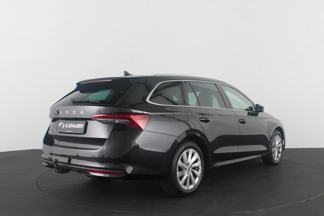 Skoda OCTAVIA Combi 1.5 TSI MHEV Business Edition Plus Trekhaak/Camera/Adapt. Cruise...