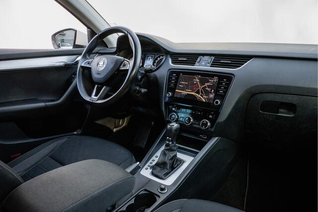Skoda OCTAVIA Combi 1.0 TSI Aut.7 Ambition Business Trekhaak/ Full map navigatie/ Cruise control/ Pdc/ Carplay