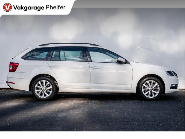 Skoda OCTAVIA Combi 1.0 TSI Aut.7 Ambition Business Trekhaak/ Full map navigatie/ Cruise control/ Pdc/ Carplay