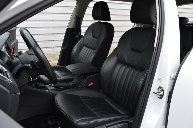 Skoda OCTAVIA Combi 1.5 TSI Greentech Business Edition Plus O.a: Leder, Stoelverw, Camera, Haak, PDC, Carplay, Etc. All-in Prijs!