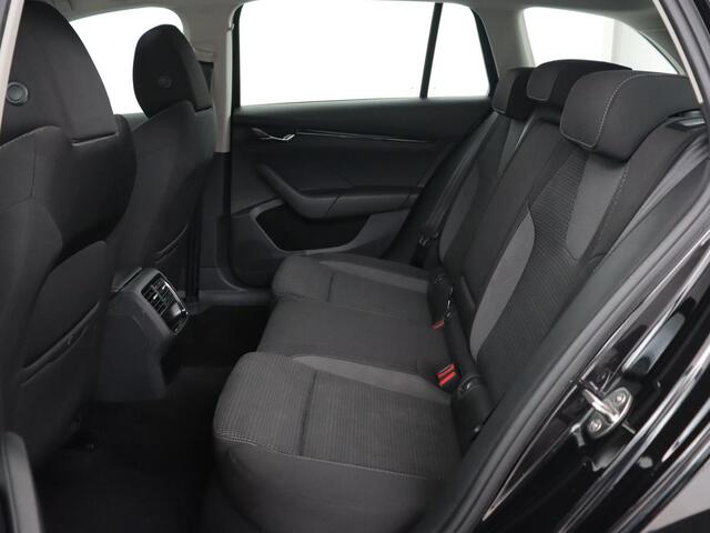 Skoda OCTAVIA 1.4 TSI PHEV Business Edition | Adaptive cruise | Carplay | Stuurverwarming | Navigatie | Parkeerhulp | Climate control | Plug In