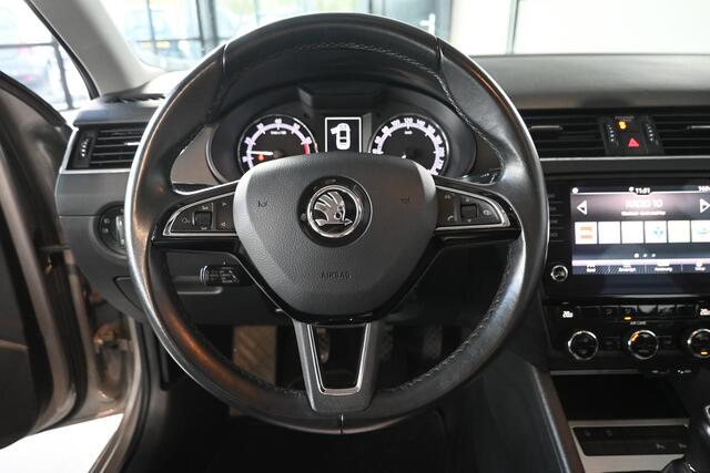 Skoda OCTAVIA 1.0 TSI Greentech Ambition Business Clima Navigatie Panoramadak Inruil Mogelijk!