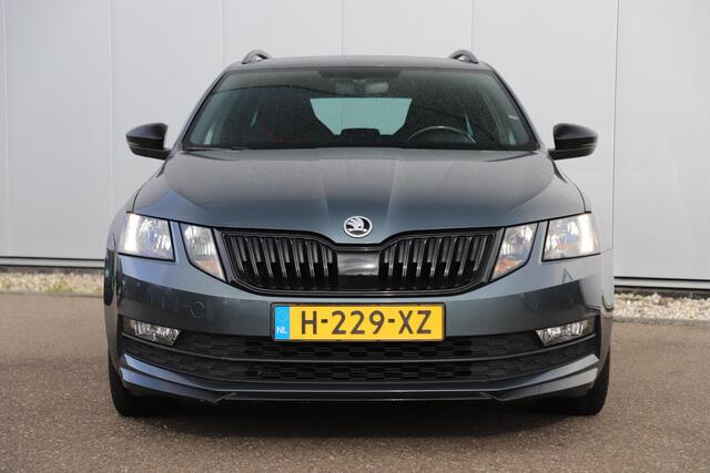 Skoda OCTAVIA Combi 1.0 TSI Greentech Sport Business RS Sportstoelen Trekhaak Navigatie Carplay Android Climate Cruise Control 17 inch LMV Parkeersensor
