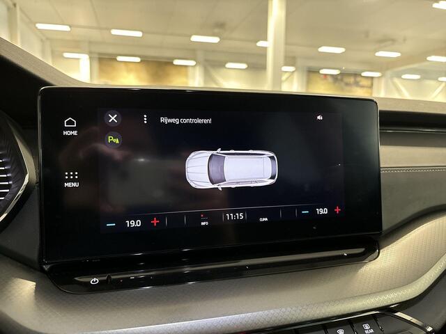 Skoda OCTAVIA Combi 1.0 TSI 110pk Business Edition · Apple/Android Car Play · Navigatie · P-Sensoren · Elek. Achterklep · Cruise Control · 16'' Inch · Garantie t/m 27-09-207 of 100.000km