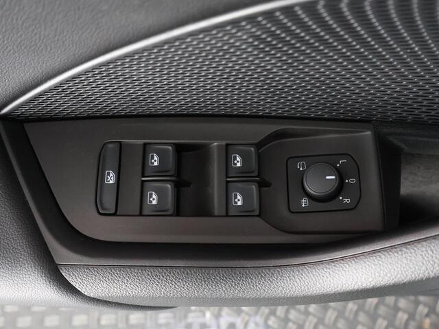 Skoda OCTAVIA Combi 1.0 TSI BUSINESS BLACKLINE GARANTIE TOT 7-2034* NAVI. PDC V+A. CLIMA.CRUISE