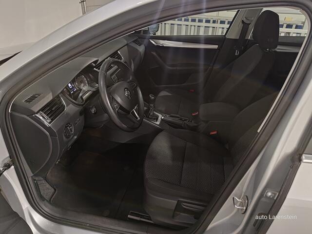 Skoda OCTAVIA Combi TSI 116pk Greentech Ambition Style Business 85kw Navi / Cruise C./ Clima / PDC DAB / WiFi