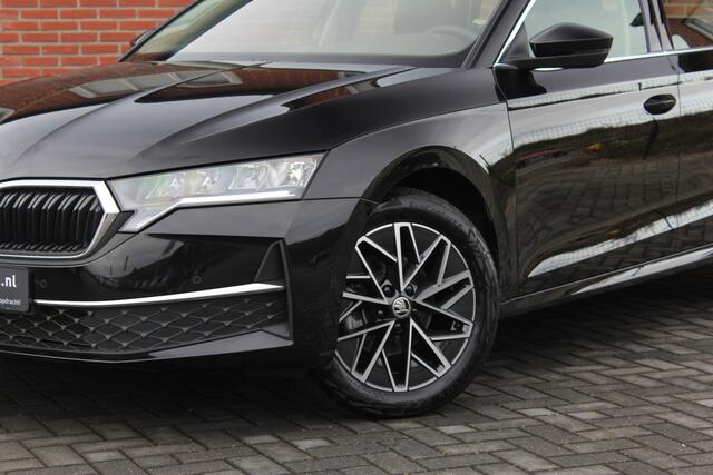 Skoda OCTAVIA 1.5 e-TSI | Carplay | Camera | Trekhaak |