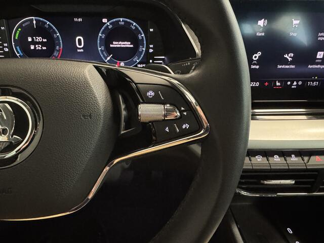 Skoda OCTAVIA Combi 1.4 Stoelverwarming/Parkeersensoren/Trekhaak Voorbereid