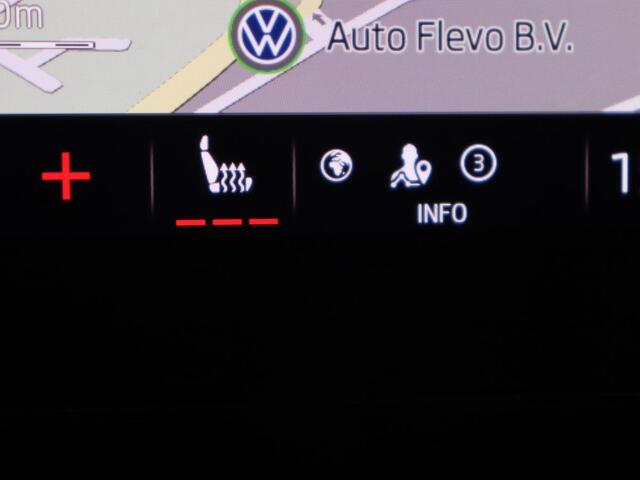 Skoda OCTAVIA 1.5 e-TSI Business Edition | Head-Up | Stoelverwarming | Camera | Side Assist | Memory | Carplay | Navigatie | Digital Cockpit | Climate control | Cruise control | Getint glas