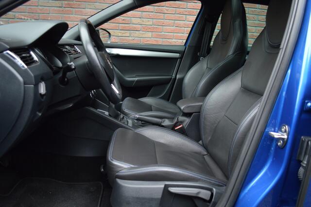 Skoda OCTAVIA 1.0 TSI Greentech Sport Business Panorama Leder CarPlay Trekh Pdc