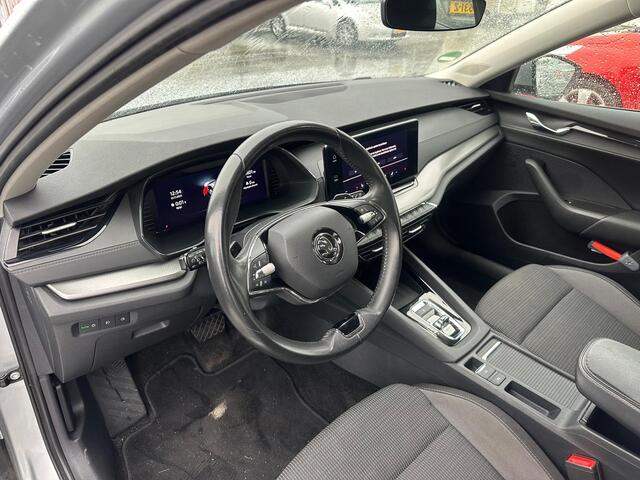 Skoda OCTAVIA Combi 1.0 e-TSI Business Edition | Cruise control | Apple car play | Andriod auto | 12 maanden garantie |