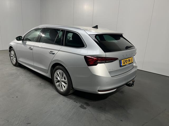 Skoda OCTAVIA Combi 1.5 TSI MHEV Business Edition / AUTOMAAT/ ELEKTR. TREKHAAK/ GARANTIE TM 10-2028/ ADAPT. CRUISE/ LED/ PARK. SENSOREN + CAMERA/ SMARTLINK/ CLIMA/ DAB