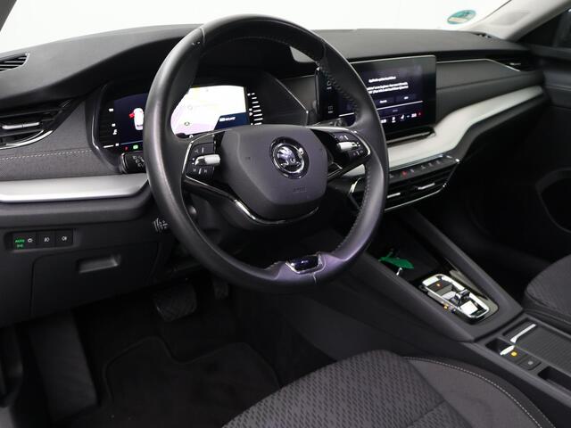 Skoda OCTAVIA Combi 1.0 e-TSI Business Edition Plus | 110 PK | Automaat | Trekhaak afneembaar | LED verlichting |