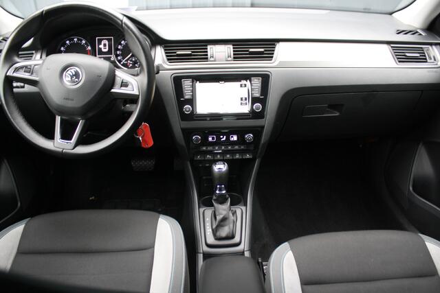 Skoda RAPID Spaceback 1.2 TSI Greentech JOY - AUTOMAAT - NAVIGATIE - TREKHAAK