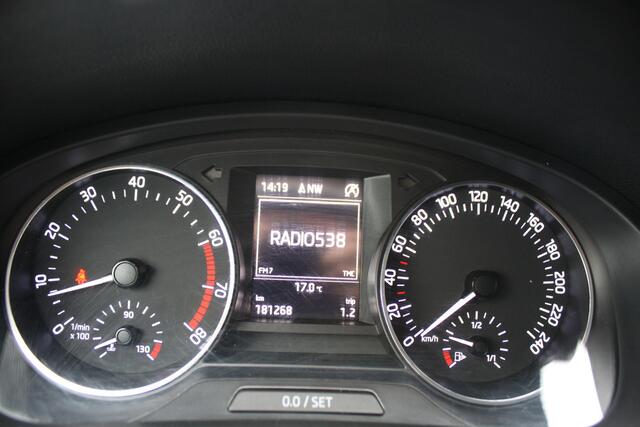 Skoda RAPID Spaceback 1.2 TSI Greentech JOY - AUTOMAAT - NAVIGATIE - TREKHAAK