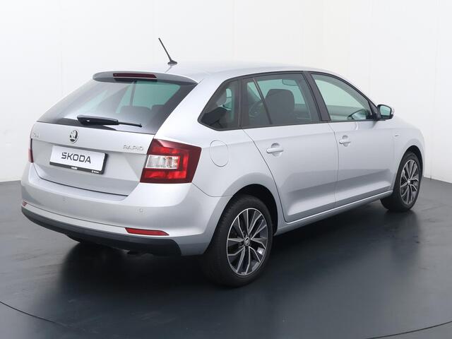 Skoda RAPID Spaceback 1.0 TSI Greentech Drive | 95 PK | Automaat | Multifunctioneel stuurwiel | Cruisecontrol | Stoelverwarming |