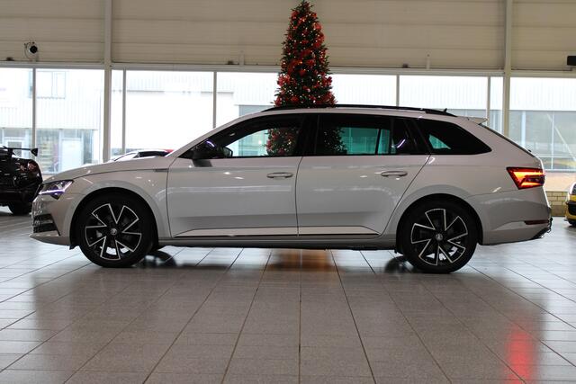 Skoda SUPERB 1.4 TSI iV Sportline Business PanoICarplayICamera