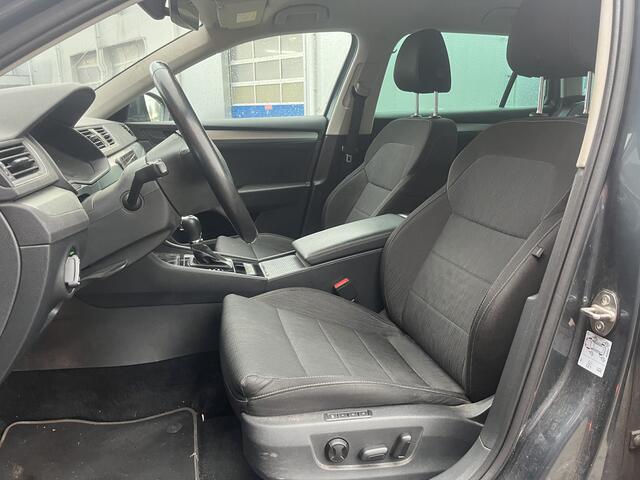 Skoda SUPERB Combi 2.0 TDI Ambition | Nieuw Binnen! | Apple Carplay | Navi | Stoelverwarming