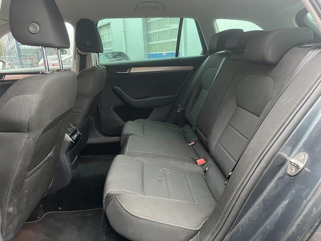 Skoda SUPERB Combi 2.0 TDI Ambition | Nieuw Binnen! | Apple Carplay | Navi | Stoelverwarming