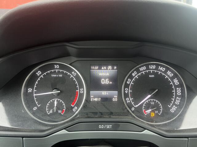 Skoda SUPERB Combi 2.0 TDI Ambition | Nieuw Binnen! | Apple Carplay | Navi | Stoelverwarming