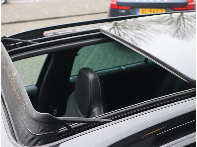 Skoda SUPERB Combi 1.5 TSI ACT Sportline / Panoramadak