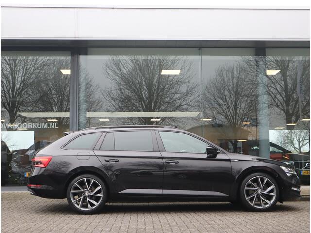 Skoda SUPERB Combi 1.5 TSI ACT Sportline / Panoramadak