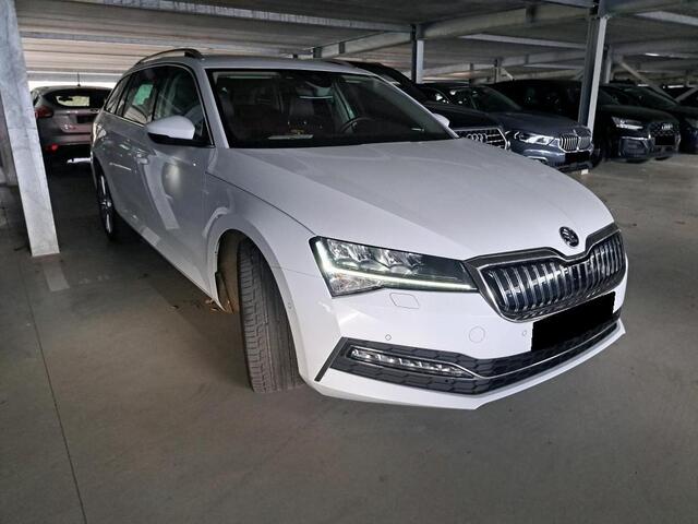 Skoda SUPERB Combi 1.4 TSI iV DSG Style | Wordt verwacht | A. cam | Leder | Elec. stoelen |